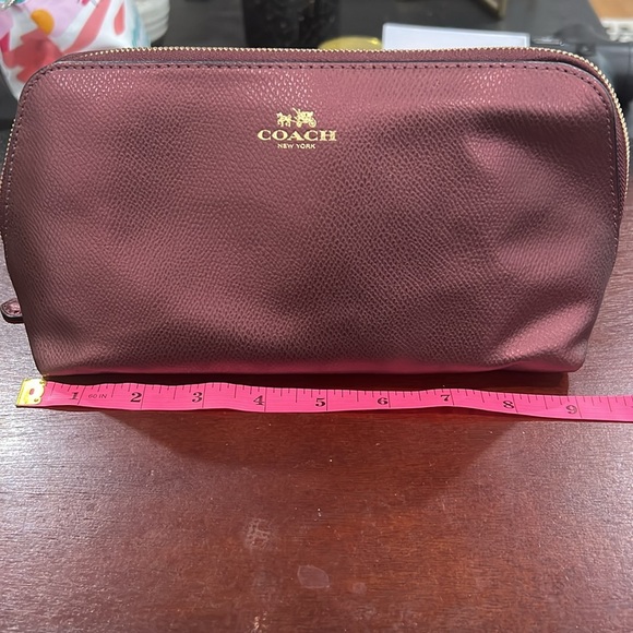 Metallic Leather Coach Cosmetics case NWOT - Picture 4 of 7